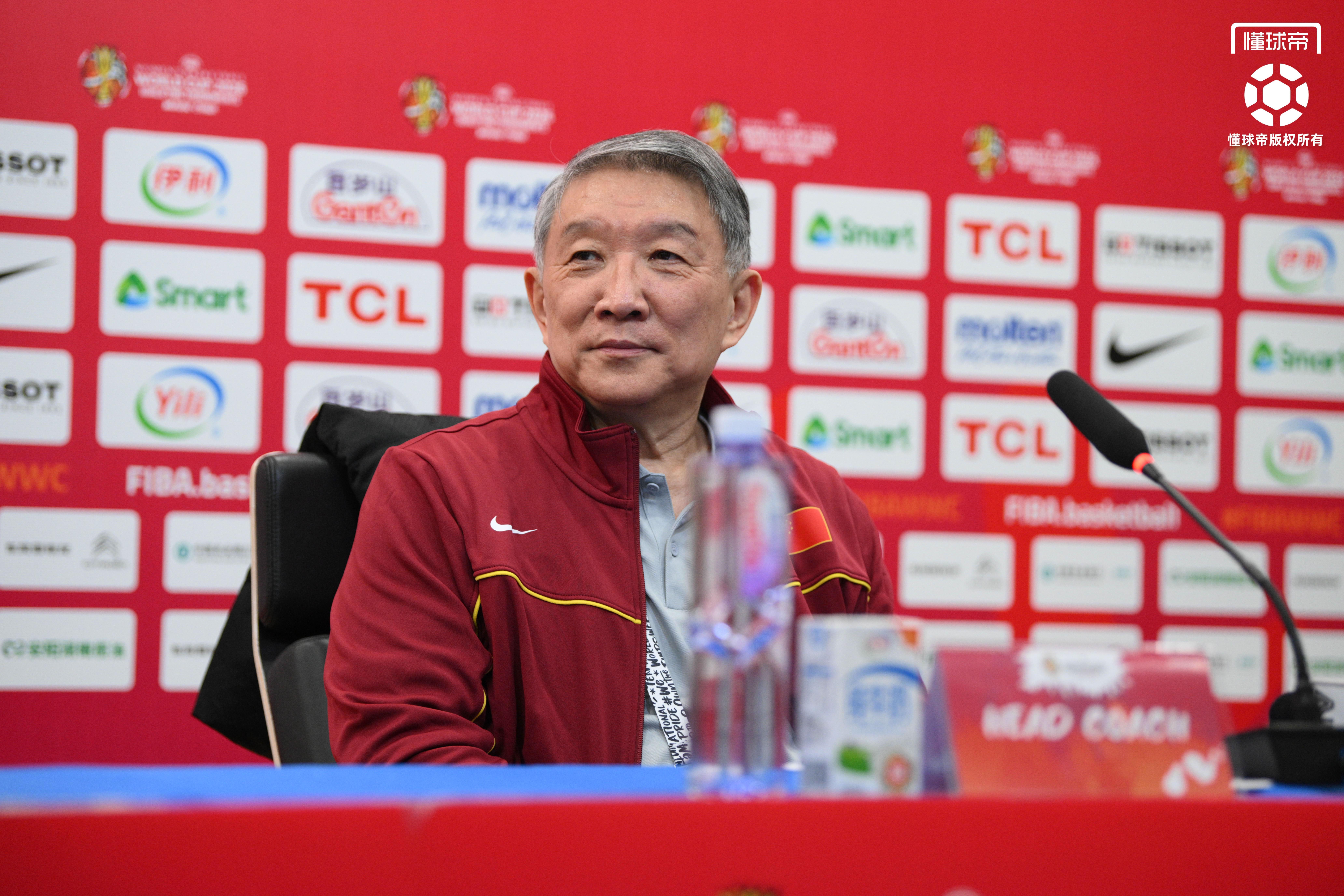 开云体育下载-宫鲁鸣：队员们思想不够解放；希望多打强队来不断提高自己